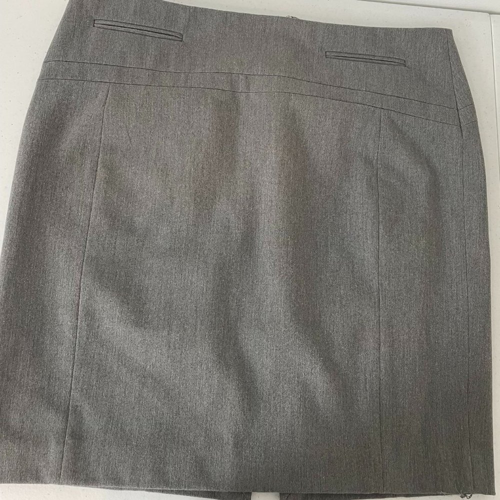 Express Gray Skirt Size 10 Women's Stretch Business Casual Lined for Fall Winter